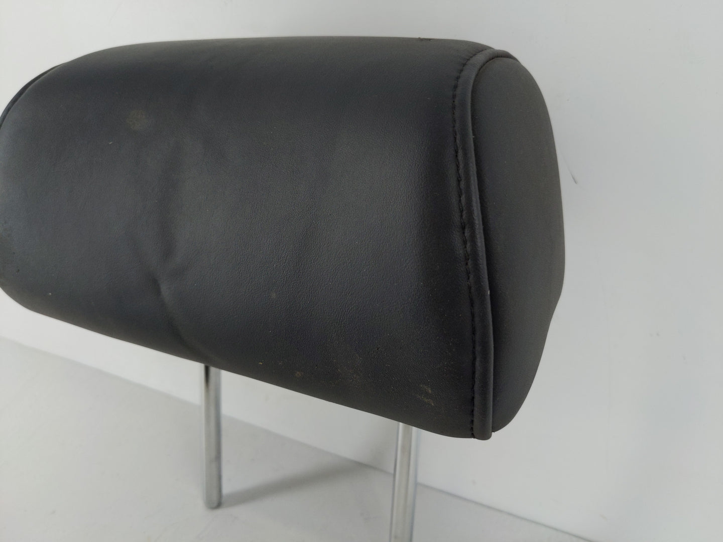 2012-2017 Hyundai Azera Headrest Head Rest Rear Seat Fits Fits 2012 2013 2014 2015 2016 2017 OEM Used Auto Parts - Oemusedau