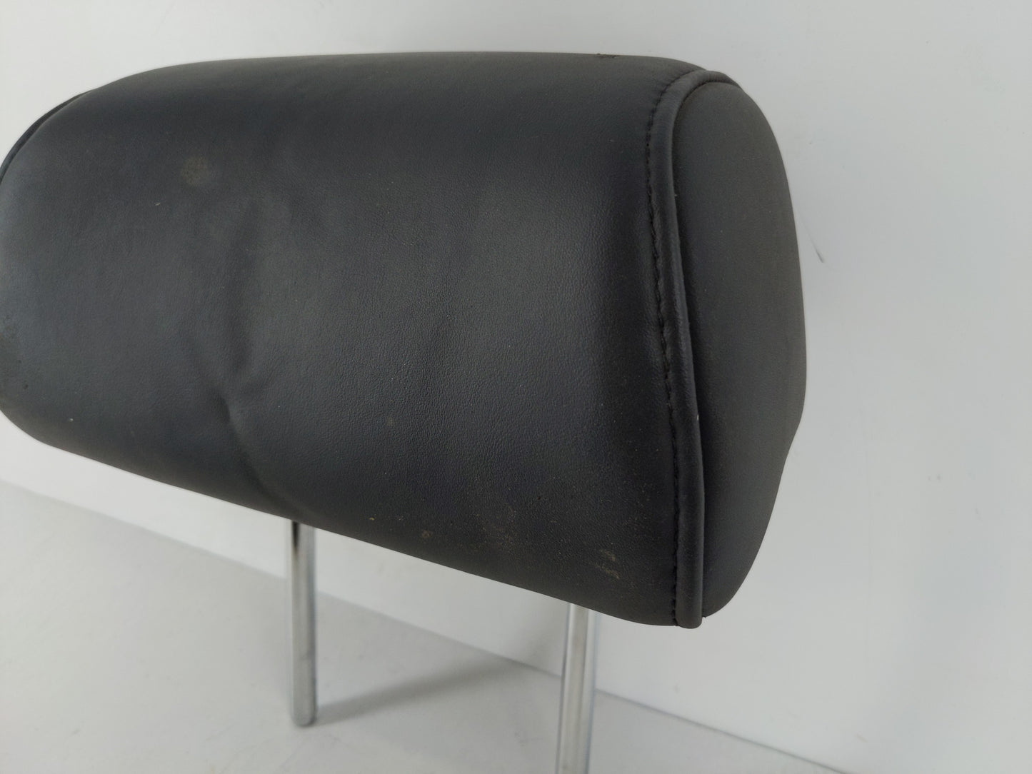 2012-2017 Hyundai Azera Headrest Head Rest Rear Seat Fits Fits 2012 2013 2014 2015 2016 2017 OEM Used Auto Parts - Oemusedau