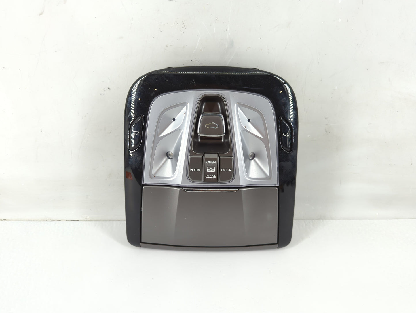 2012-2014 Hyundai Azera Overhead Roof Console Interior Dome Light - Oemusedautoparts1.com