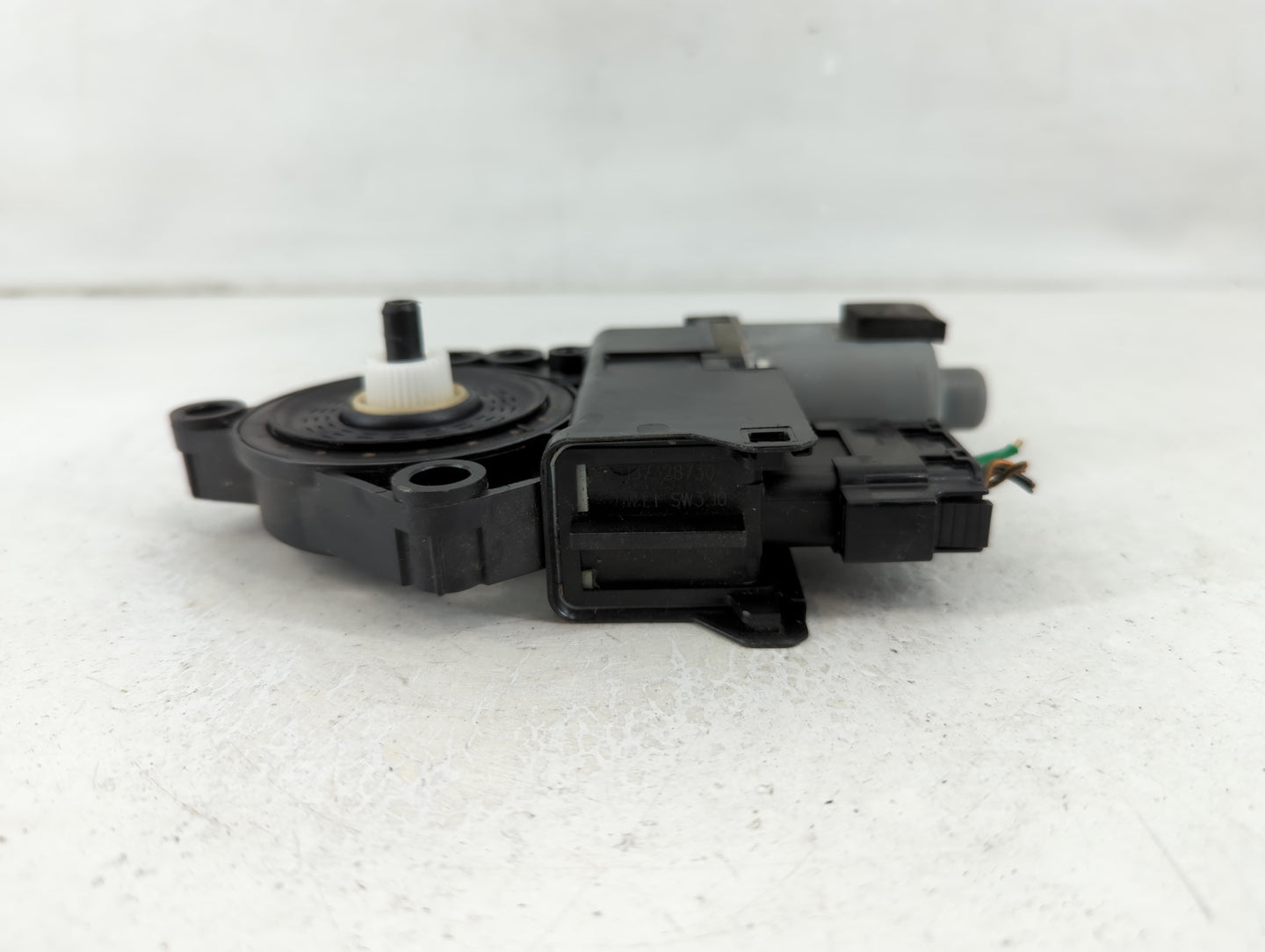 2012-2017 Hyundai Azera Driver Front Left Power Window Motor - Oemusedautoparts1.com
