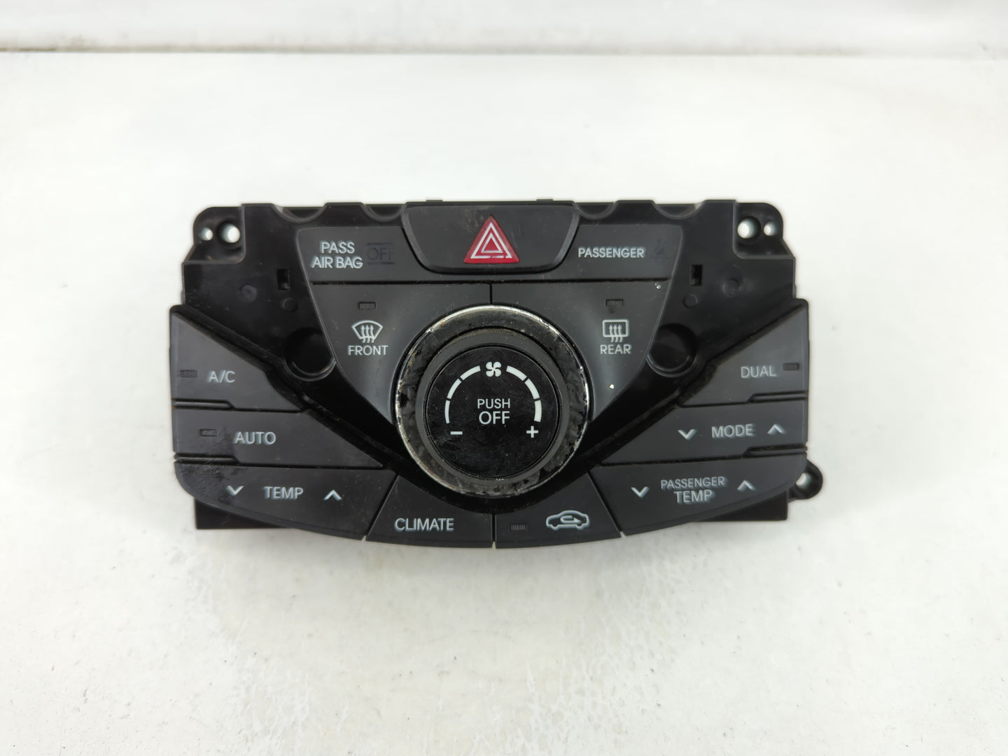 2012 Hyundai Azera Climate Control Module Temperature AC/Heater Replacement P/N:7HGX55HEI119 ATC7-TRACEABILIT Fits OEM Used 