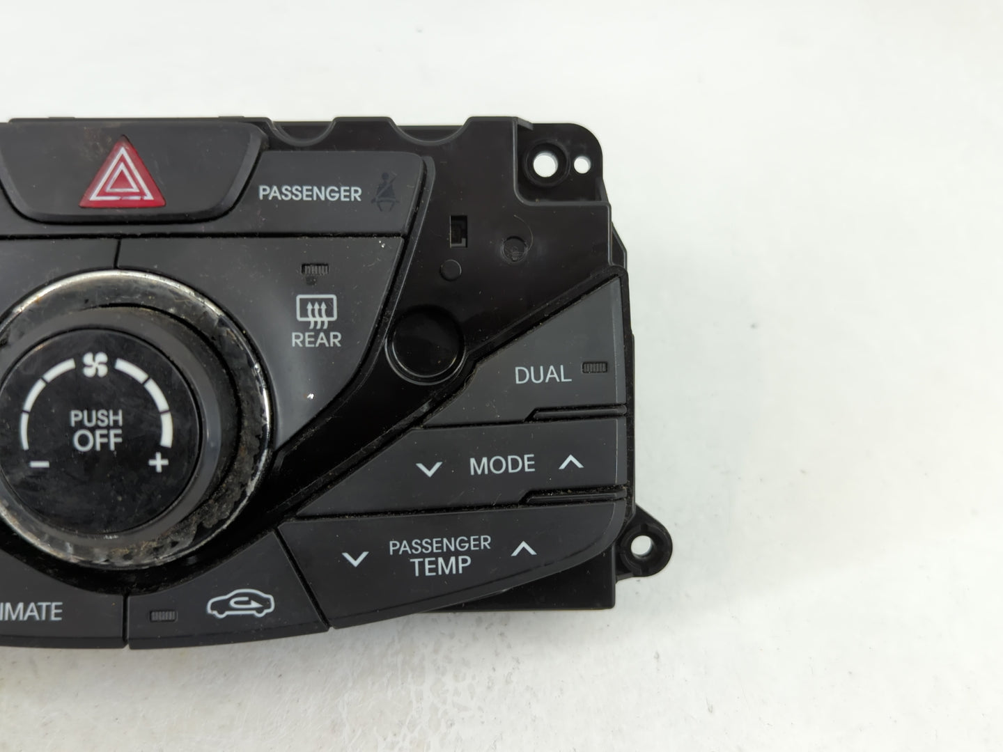 2012 Hyundai Azera Climate Control Module Temperature AC/Heater Replacement P/N:7HGX55HEI119 ATC7-TRACEABILIT Fits OEM Used 