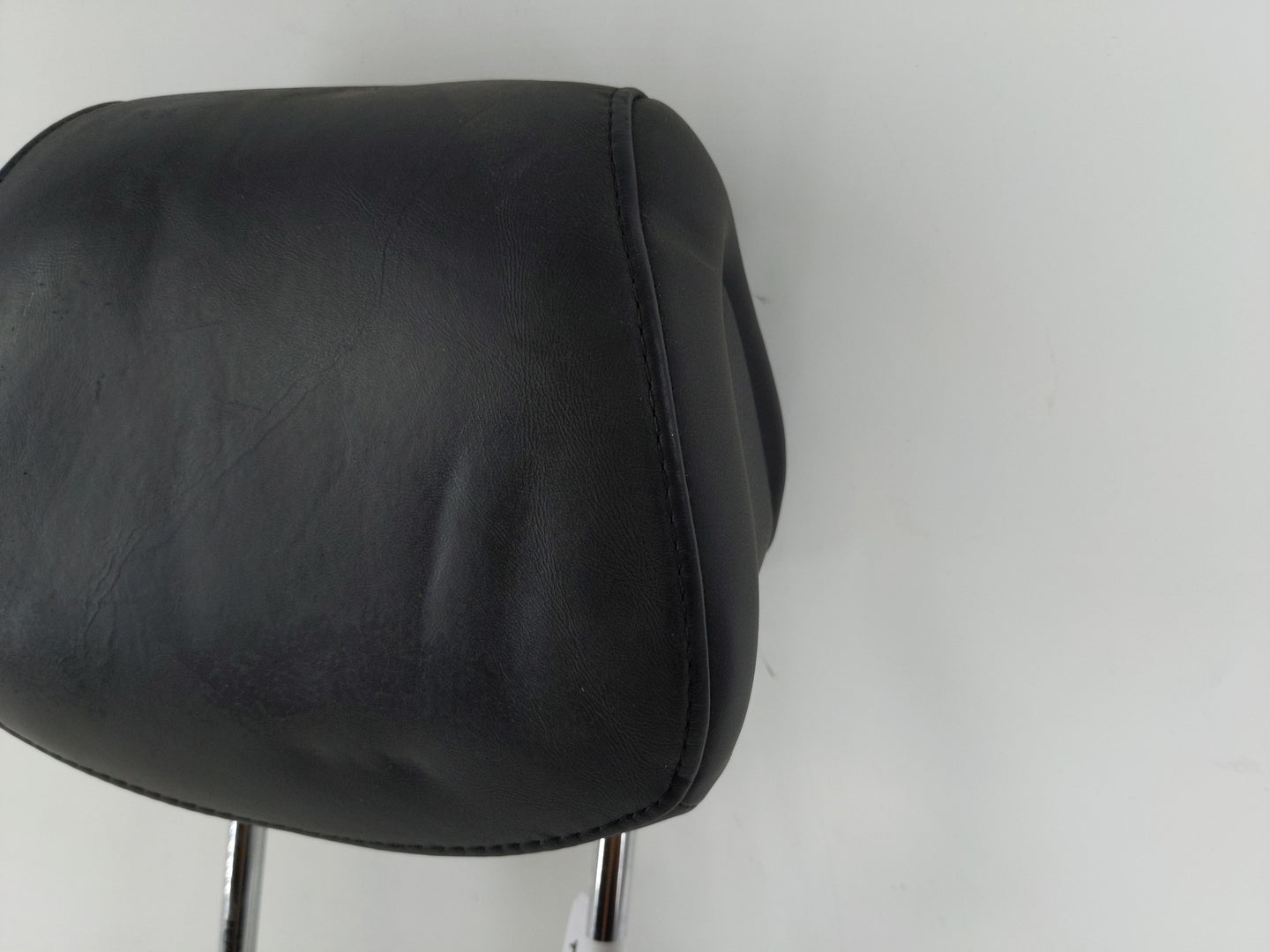 2012-2014 Hyundai Azera Headrest Head Rest Rear Seat Fits Fits 2012 2013 2014 OEM Used Auto Parts - Oemusedautoparts1.com
