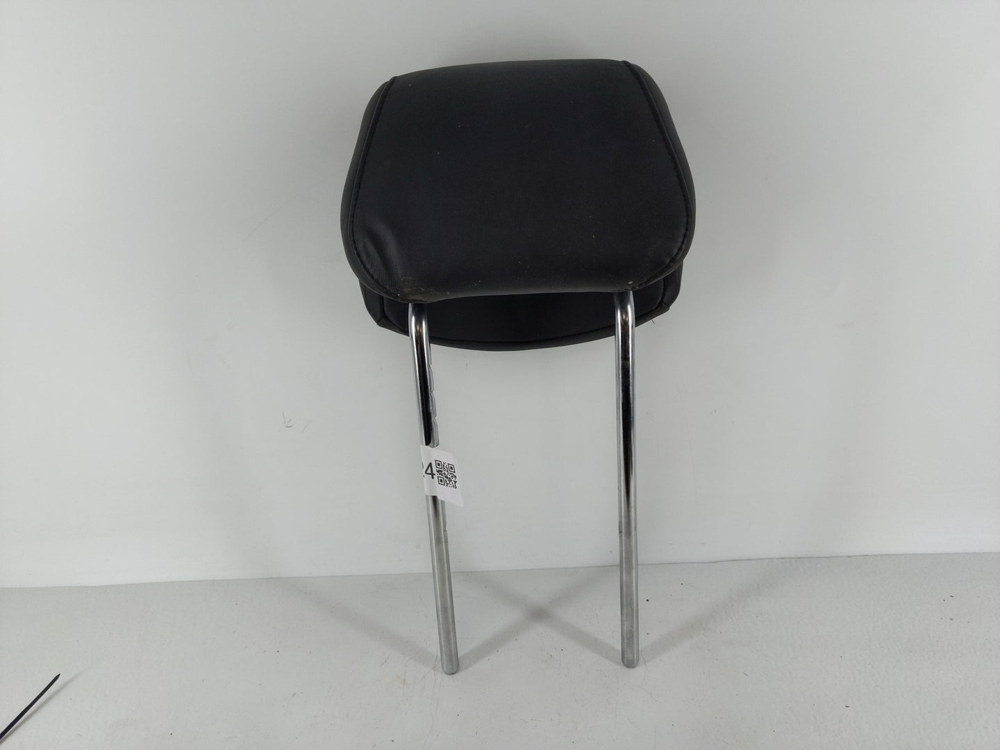 2012-2014 Hyundai Azera Headrest Head Rest Rear Seat Fits Fits 2012 2013 2014 OEM Used Auto Parts - Oemusedautoparts1.com