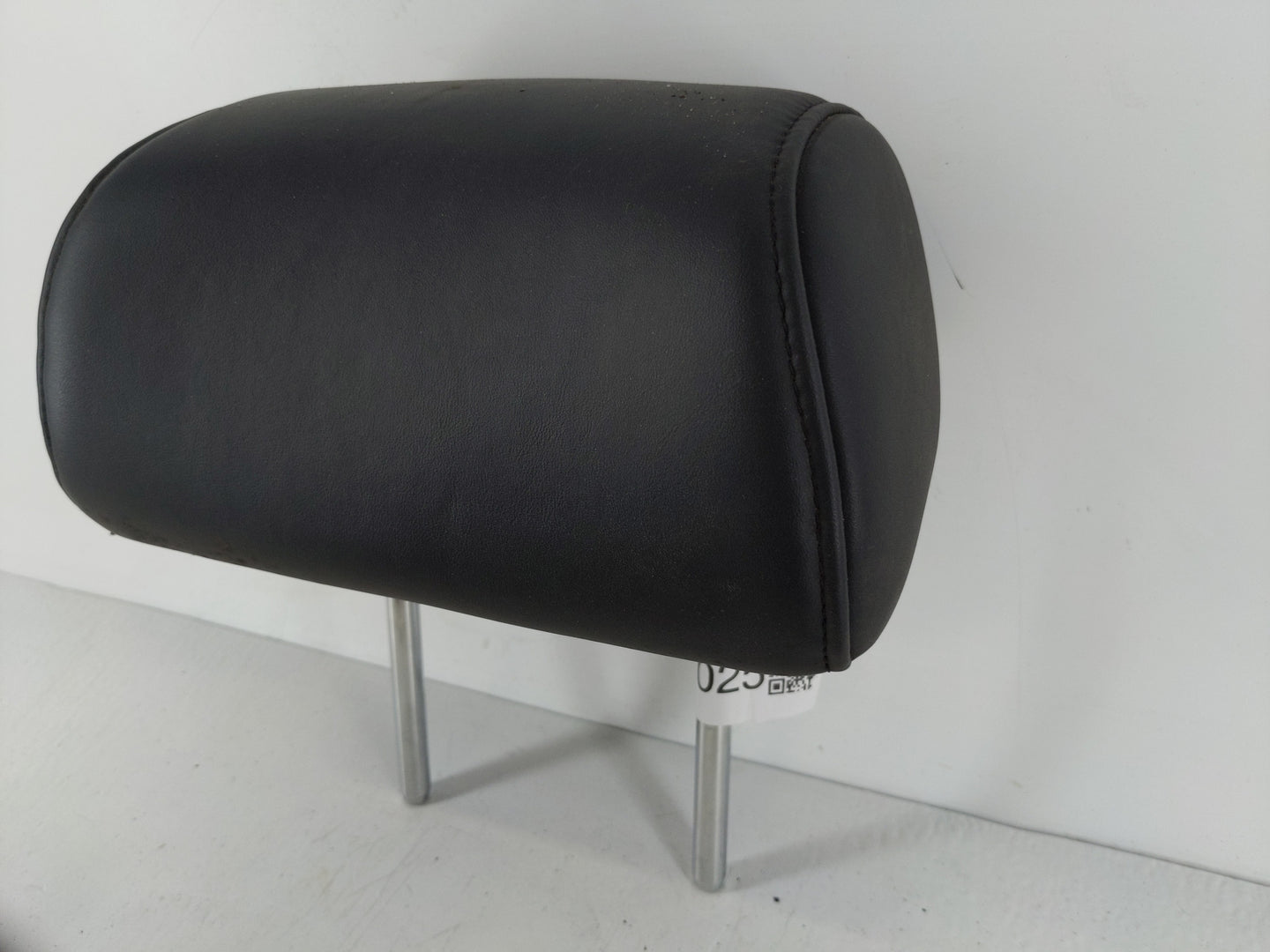 2012-2014 Hyundai Azera Headrest Head Rest Rear Seat Fits Fits 2012 2013 2014 OEM Used Auto Parts - Oemusedautoparts1.com