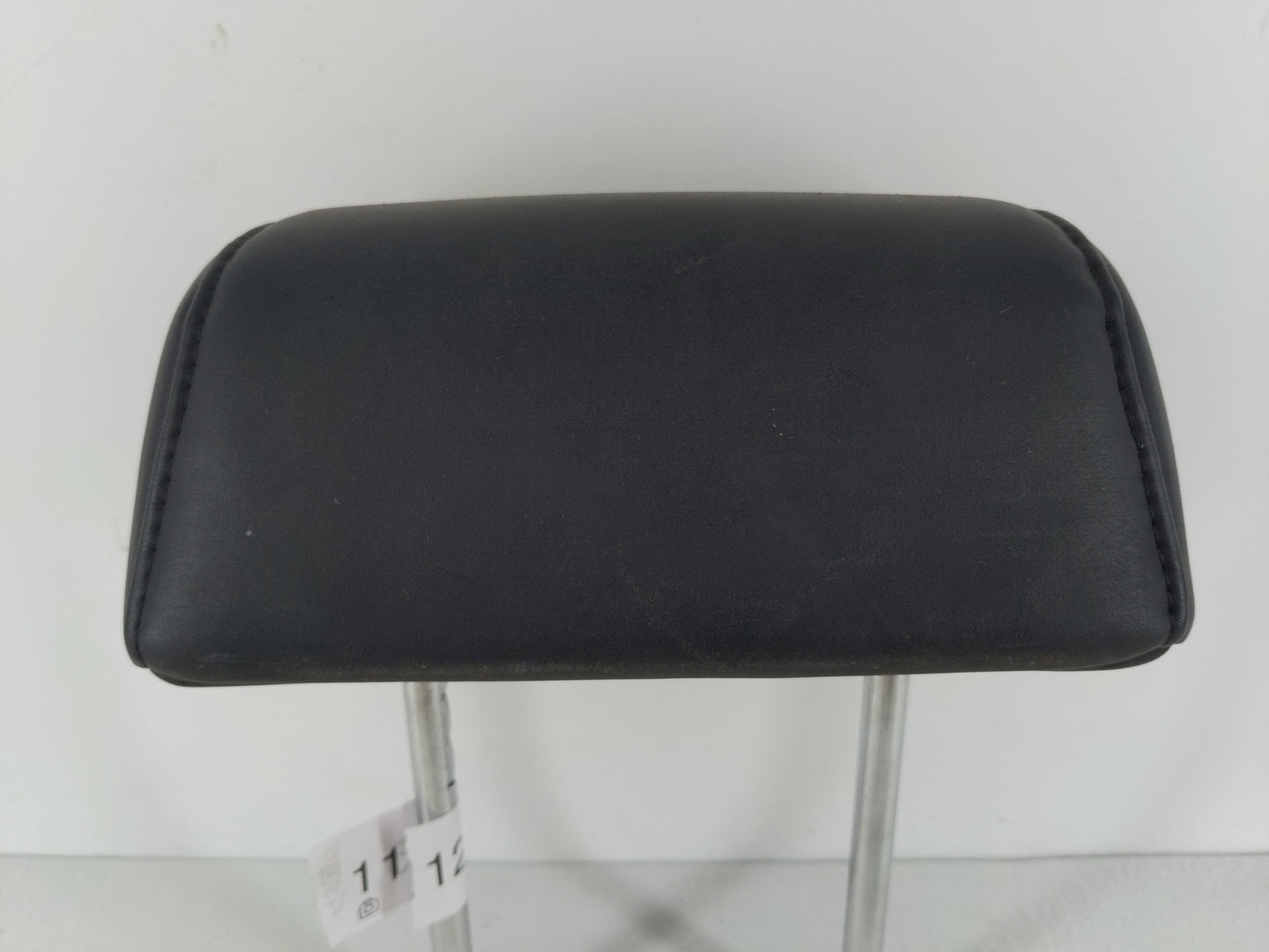 2012-2014 Hyundai Azera Headrest Head Rest Rear Seat Fits Fits 2012 2013 2014 OEM Used Auto Parts - Oemusedautoparts1.com