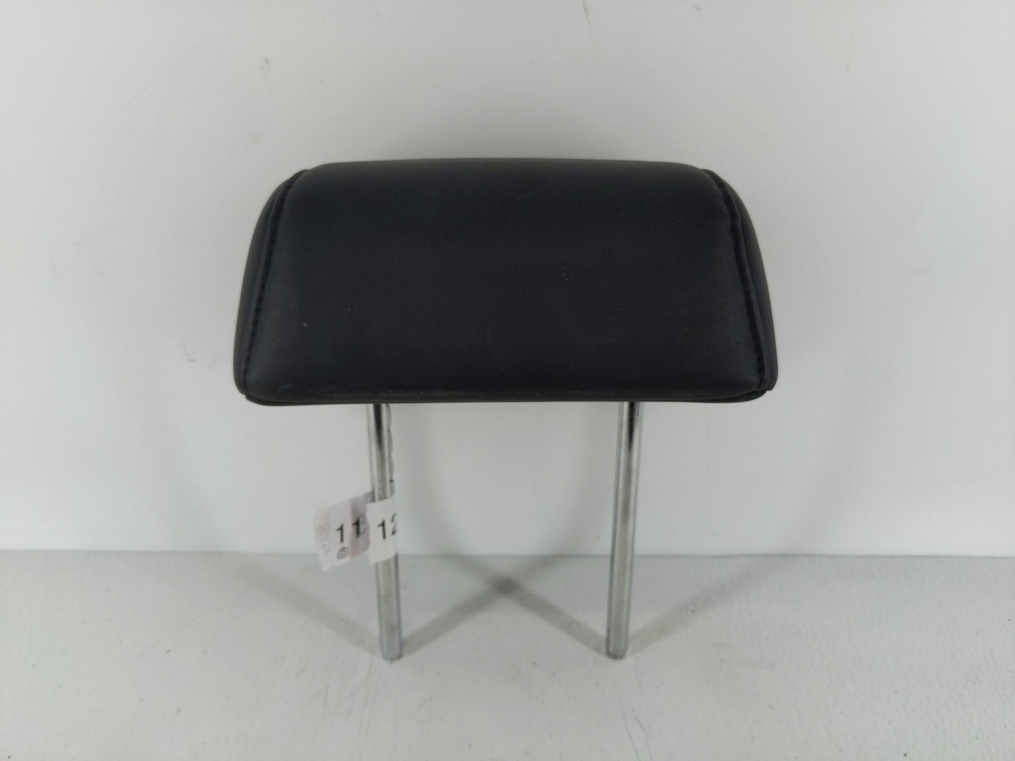 2012-2014 Hyundai Azera Headrest Head Rest Rear Seat Fits Fits 2012 2013 2014 OEM Used Auto Parts - Oemusedautoparts1.com