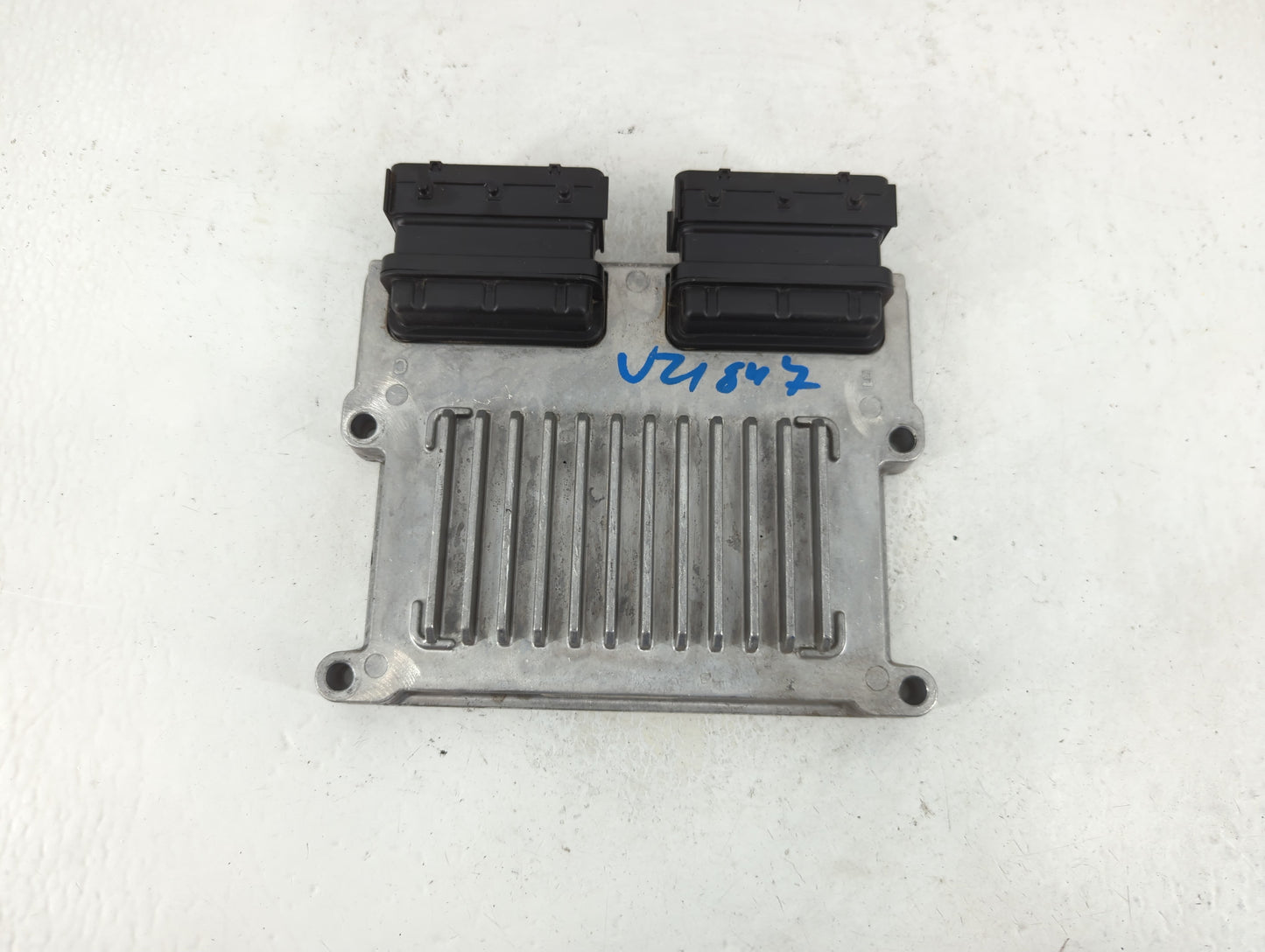 2012-2014 Hyundai Azera PCM Engine Control Computer ECU ECM PCU OEM P/N:39110-3CHN0 Fits Fits 2012 2013 2014 OEM Used Auto P