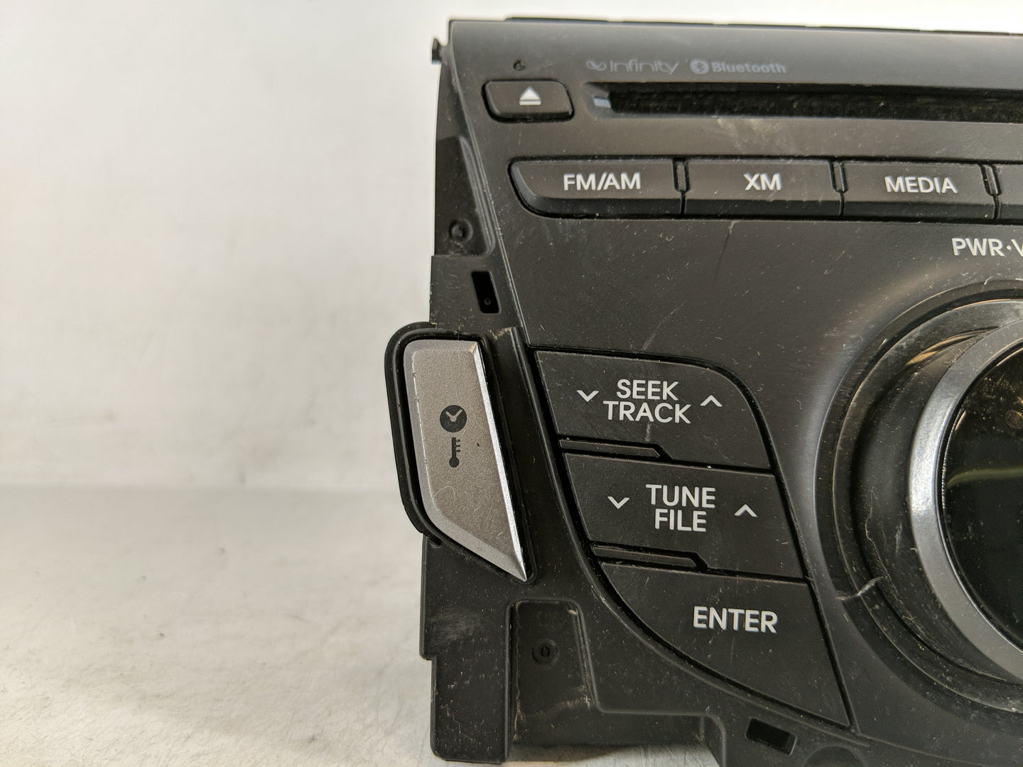 2012-2013 Hyundai Azera Radio AM FM Cd Player Receiver Replacement P/N:96560-3V4004X Fits Fits 2012 2013 OEM Used Auto Parts