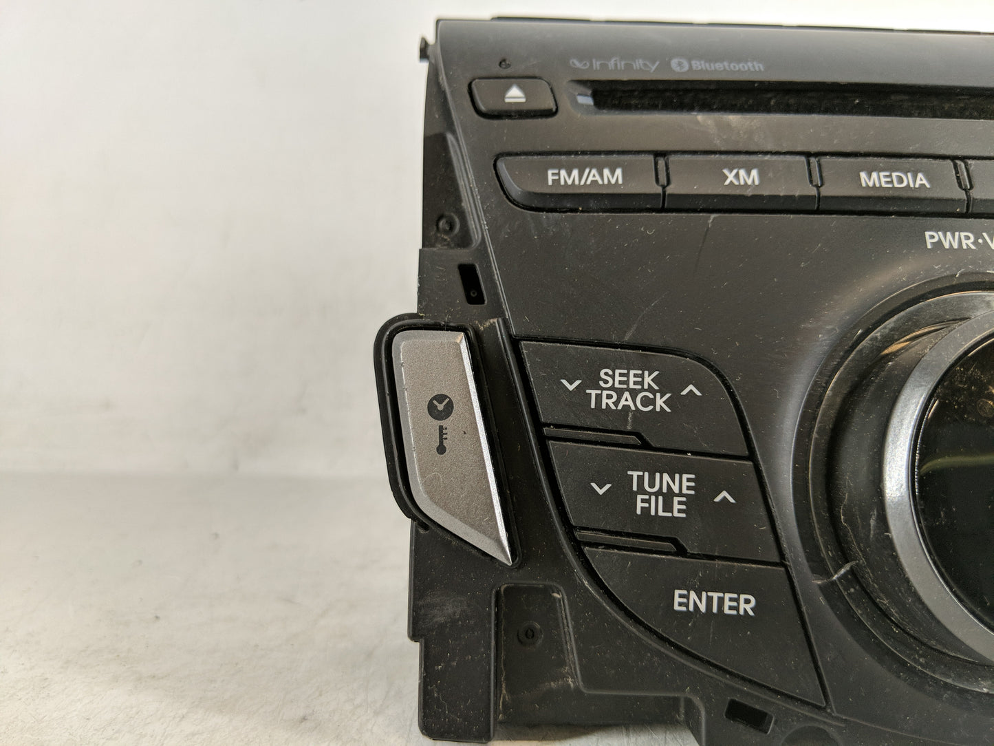 2012-2013 Hyundai Azera Radio AM FM Cd Player Receiver Replacement P/N:96560-3V4004X Fits Fits 2012 2013 OEM Used Auto Parts