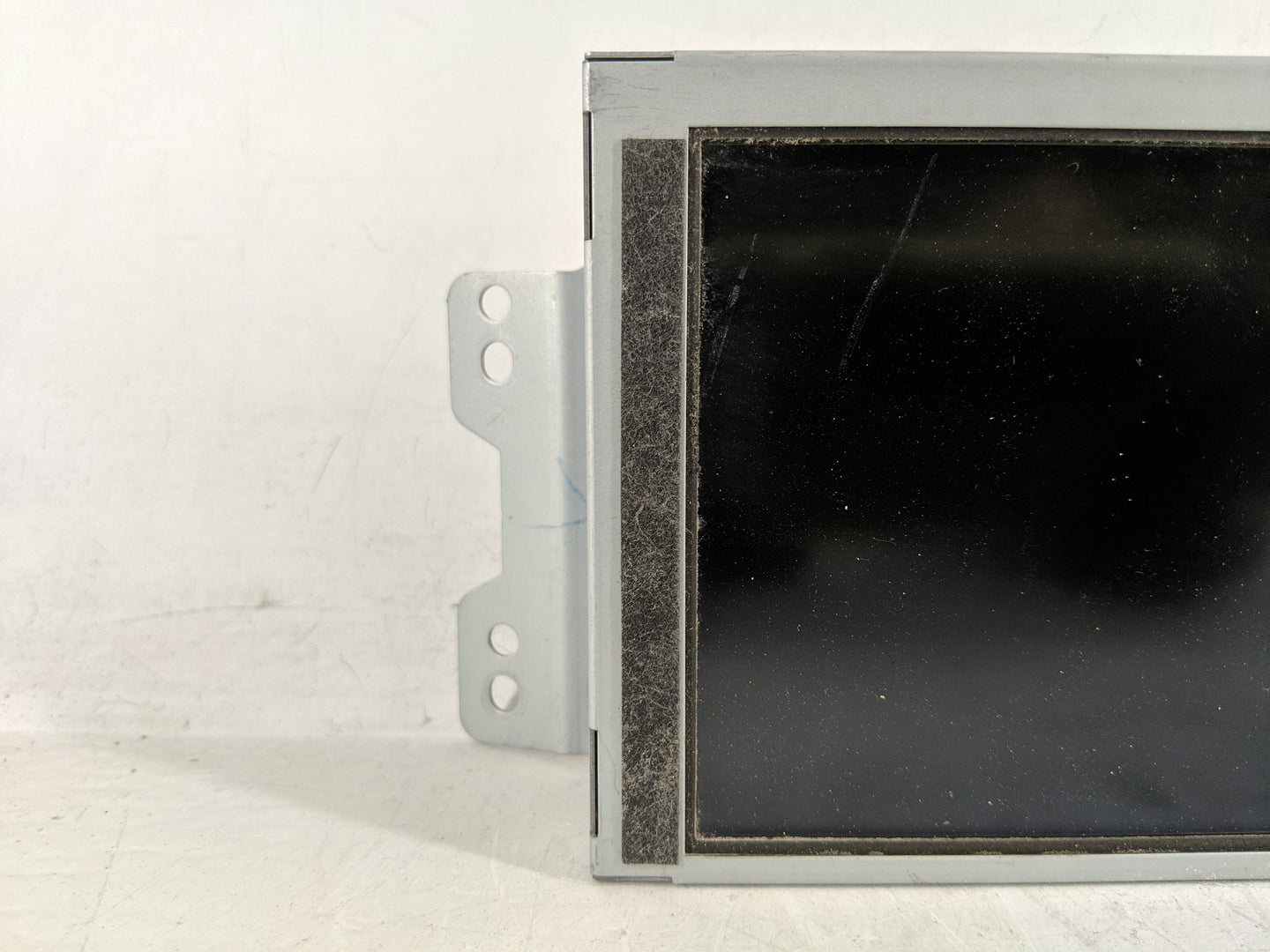 2012-2013 Hyundai Azera Information Display Screen - Oemusedautoparts1.com