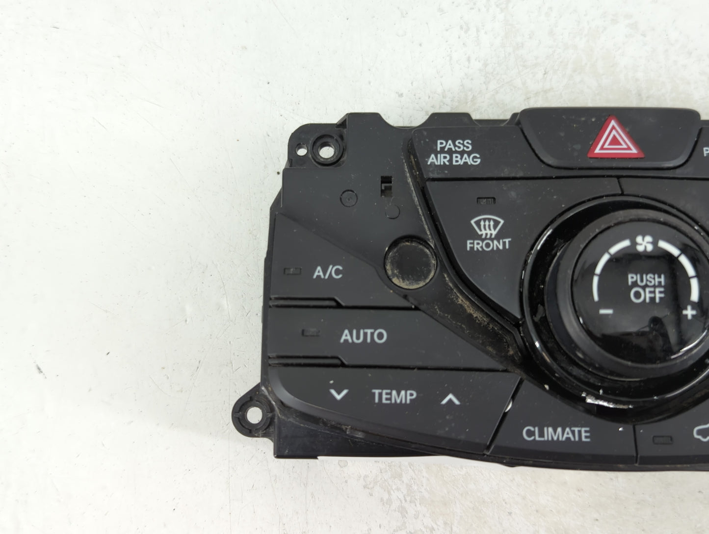 2012-2014 Hyundai Azera Climate Control Module Temperature AC/Heater Replacement P/N:97250 Fits Fits 2012 2013 2014 OEM Used