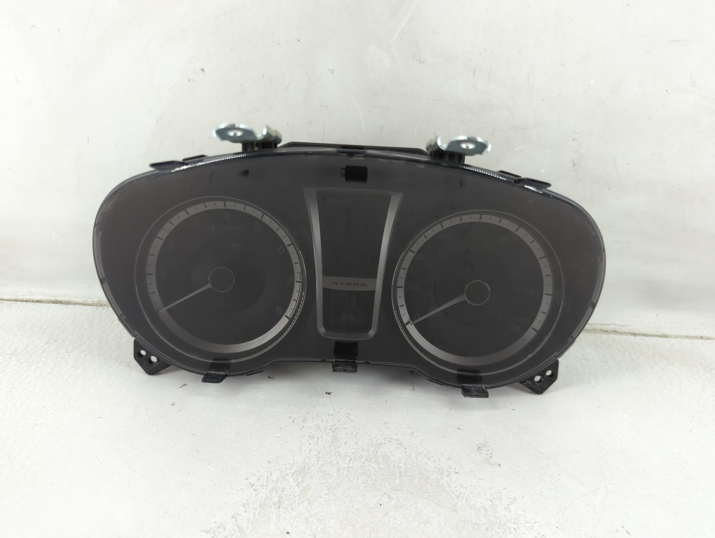 2012-2013 Hyundai Azera Instrument Cluster Speedometer Gauges P/N:94001-3V100 Fits Fits 2012 2013 OEM Used Auto Parts - Oemu