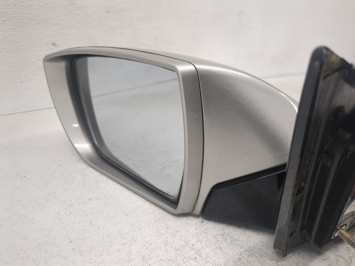 2012-2013 Hyundai Azera Side Mirror Replacement Driver Left View Door Mirror Fits Fits 2012 2013 OEM Used Auto Parts - Oemus