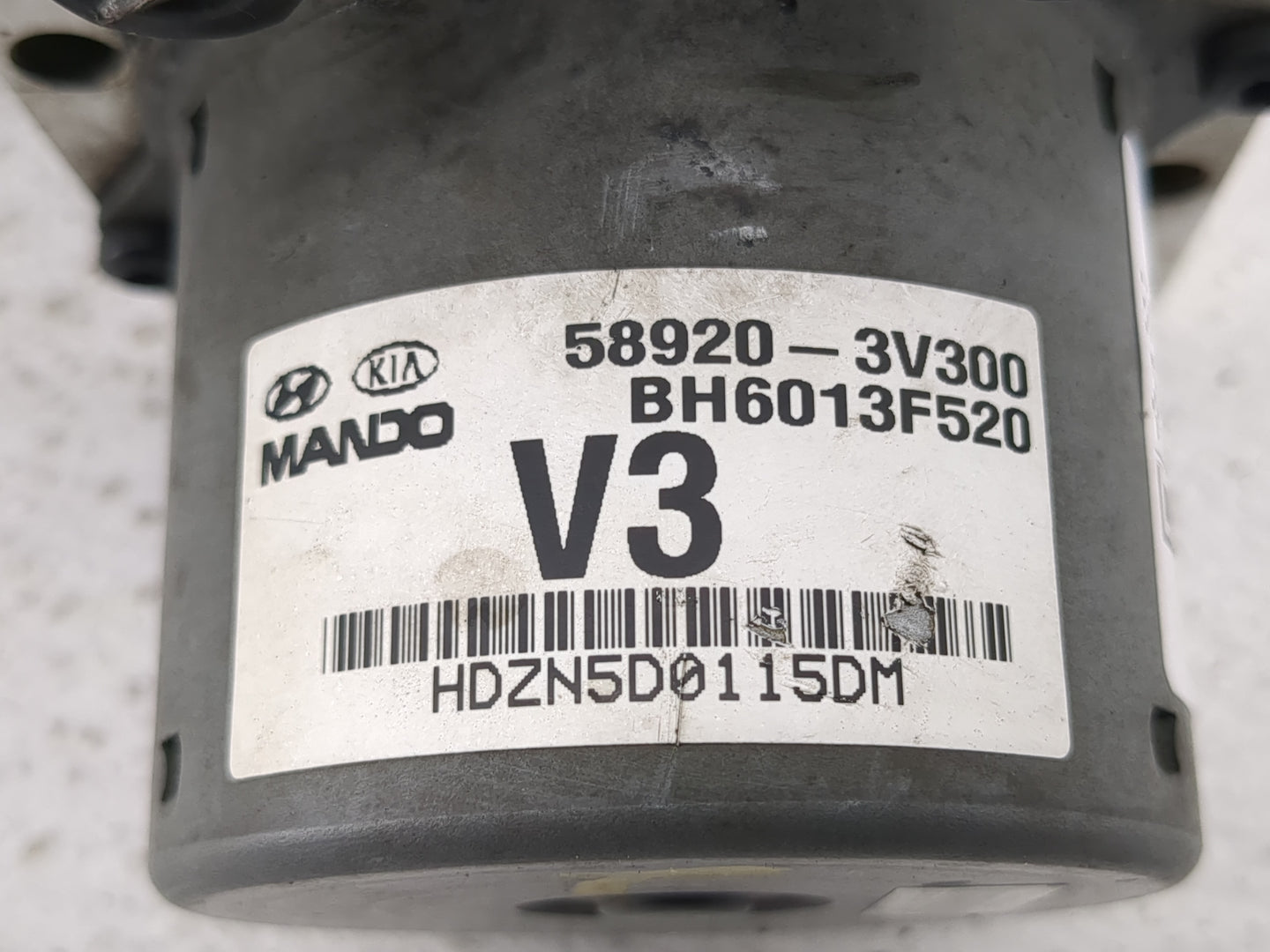 2012-2014 Hyundai Azera ABS Pump Control Module Replacement P/N:BH6013F520 58920-3V00 Fits Fits 2012 2013 2014 OEM Used Auto