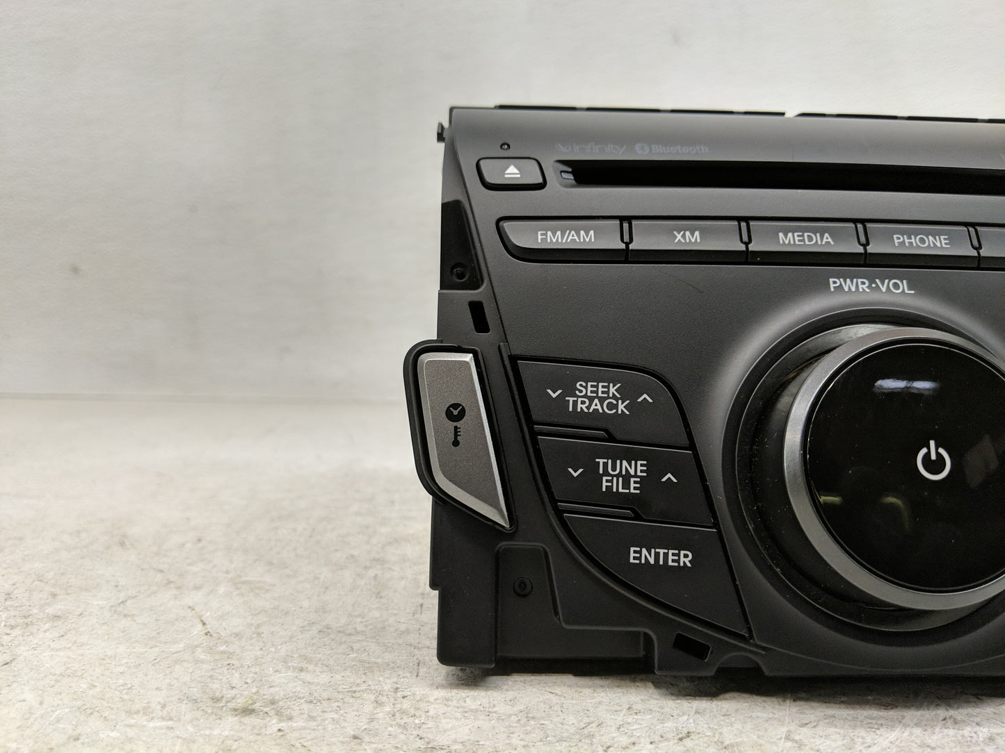 2012-2013 Hyundai Azera Radio AM FM Cd Player Receiver Replacement P/N:96560-3V4004X Fits Fits 2012 2013 OEM Used Auto Parts