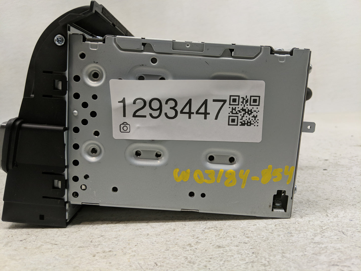 2012-2013 Hyundai Azera Radio AM FM Cd Player Receiver Replacement P/N:96560-3V4004X Fits Fits 2012 2013 OEM Used Auto Parts