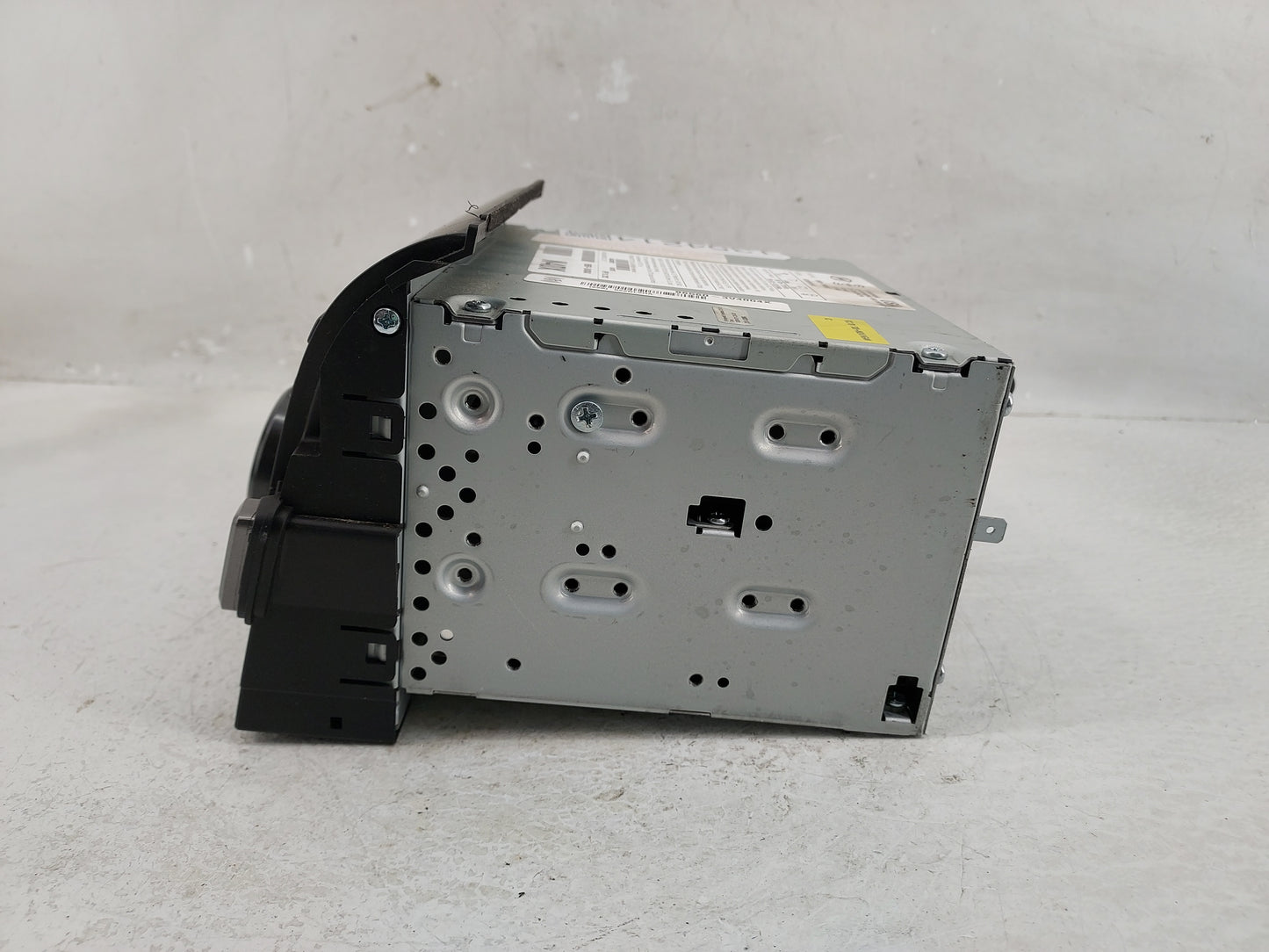 2012-2013 Hyundai Azera Radio AM FM Cd Player Receiver Replacement P/N:96560-3V4004X Fits Fits 2012 2013 OEM Used Auto Parts