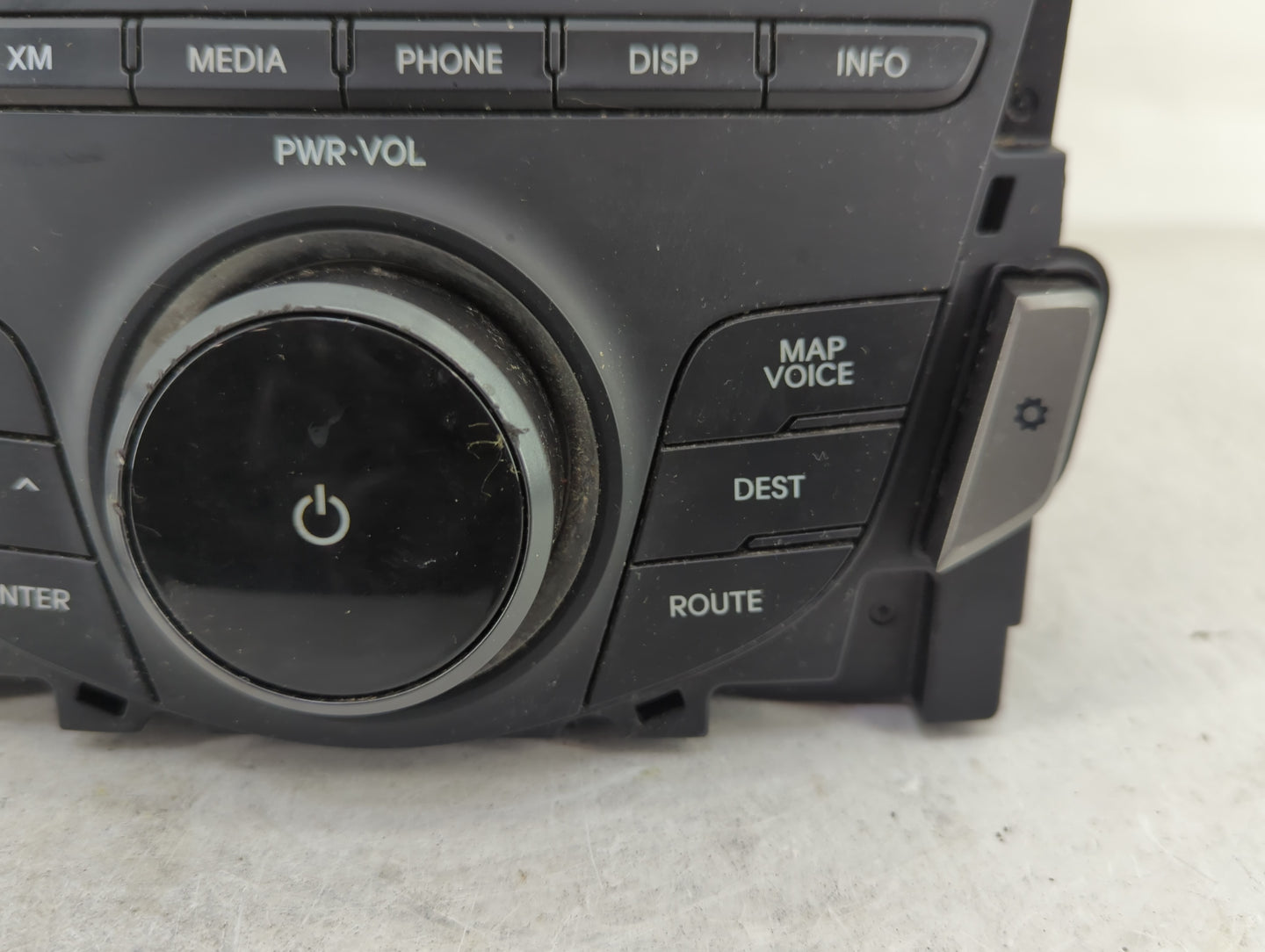 2012-2013 Hyundai Azera Radio AM FM Cd Player Receiver Replacement P/N:96560-3V4504X Fits Fits 2012 2013 OEM Used Auto Parts