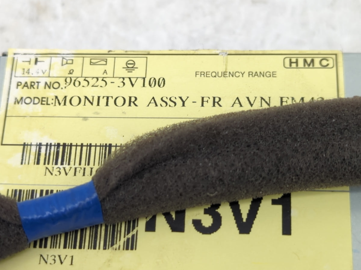 2012-2016 Hyundai Azera Information Radio Display Screen - Oemusedautoparts1.com