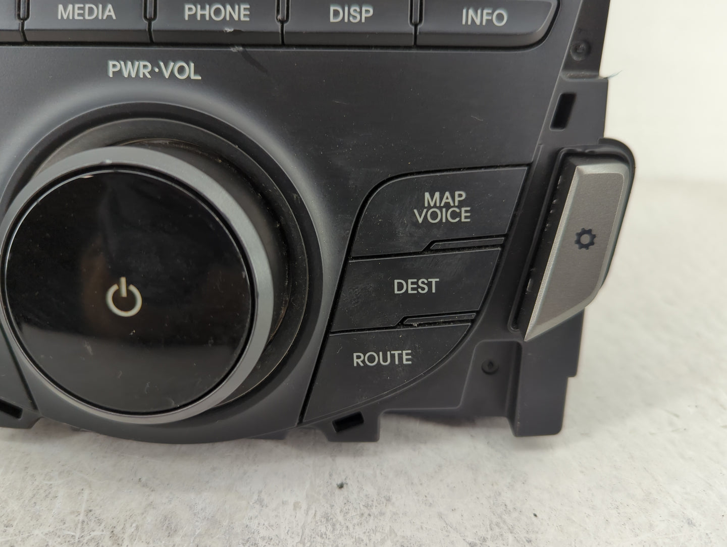 2012-2013 Hyundai Azera Radio AM FM Cd Player Receiver Replacement P/N:96560-3V4504X Fits Fits 2012 2013 OEM Used Auto Parts
