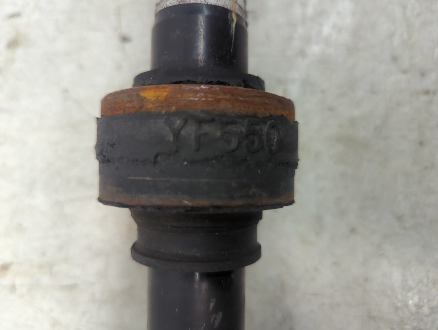 2012-2013 Hyundai Azera Axle Shaft Front Passenger Cv C/v - Oemusedautoparts1.com