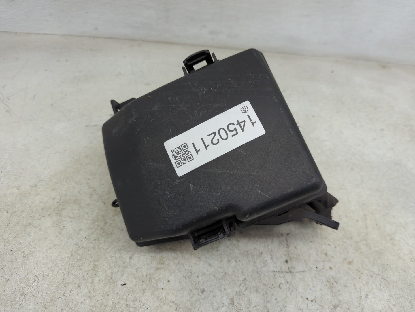 2012-2013 Hyundai Azera Fusebox Fuse Box Panel Relay Module P/N:1204041037 1204120089, 91205-3V Fits Fits 2012 2013 OEM Used