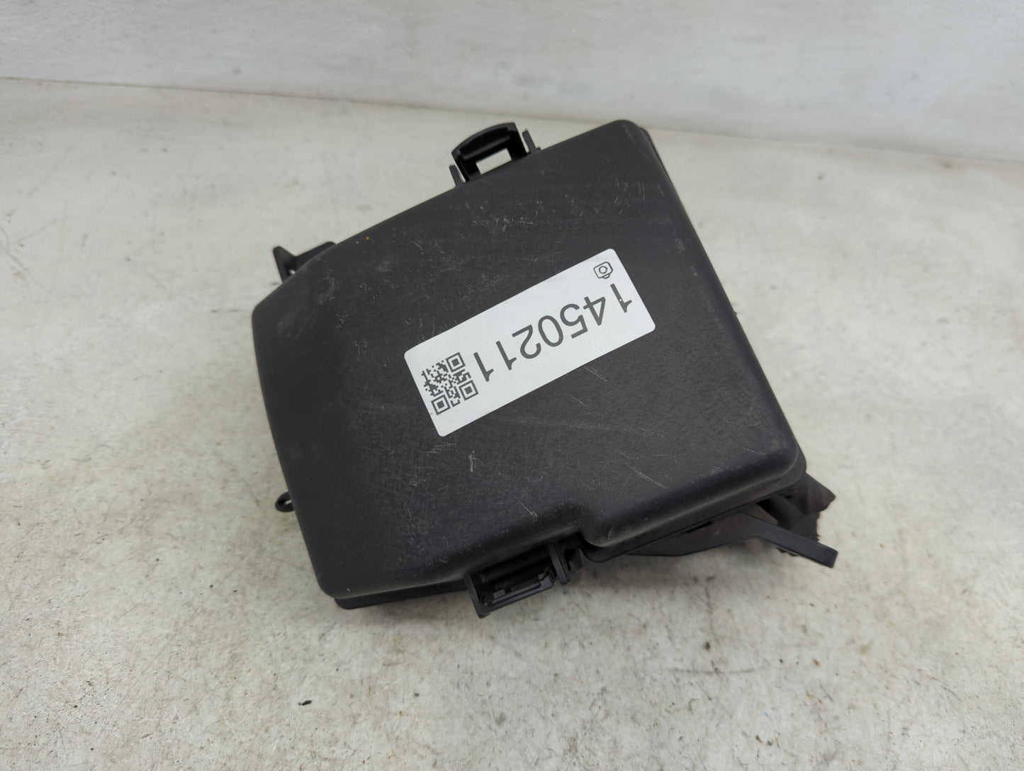 2012-2013 Hyundai Azera Fusebox Fuse Box Panel Relay Module P/N:1204041037 1204120089, 91205-3V Fits Fits 2012 2013 OEM Used