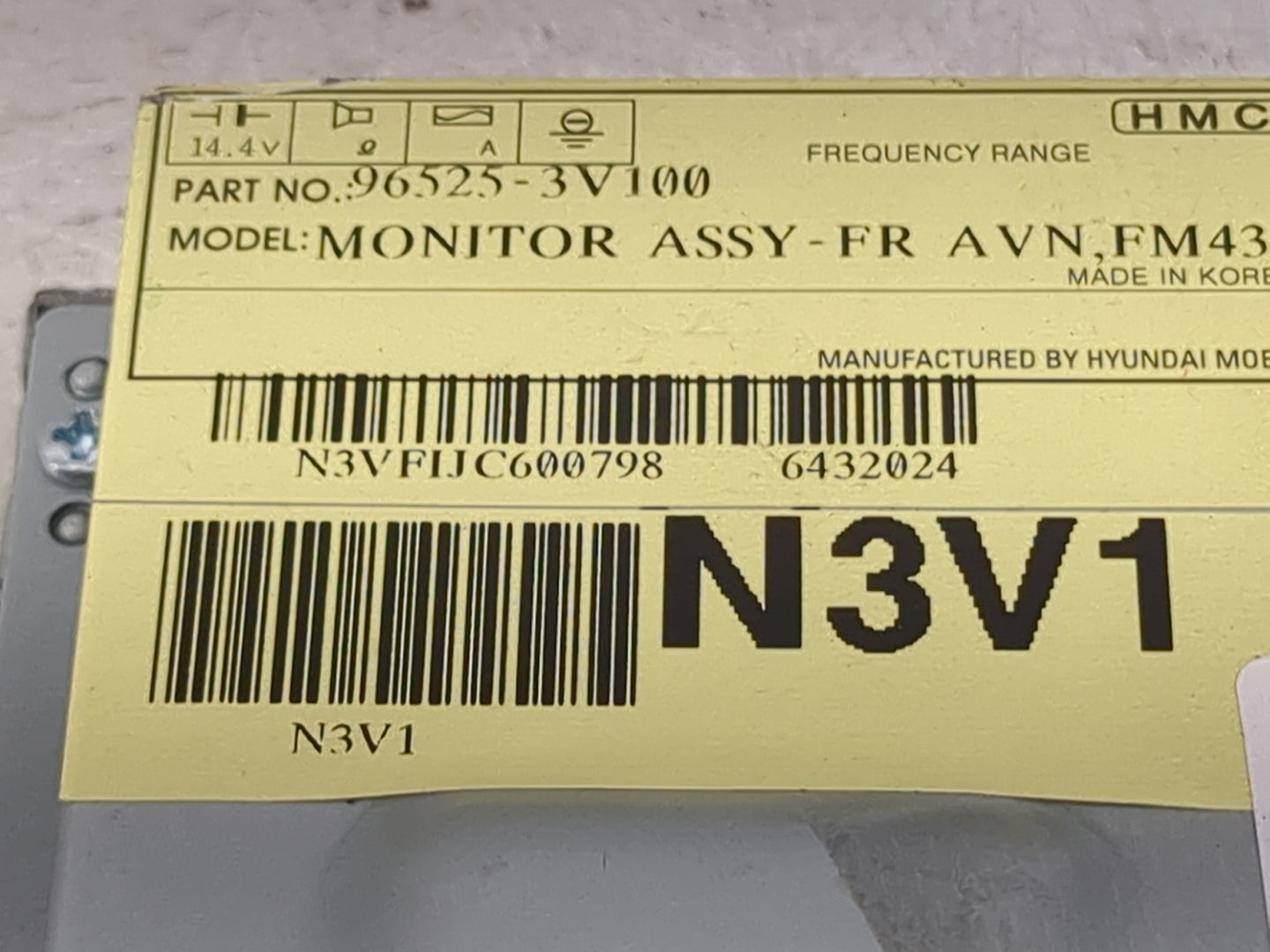 2012-2013 Hyundai Azera Information Display Screen 1483614 - Oemusedautoparts1.com
