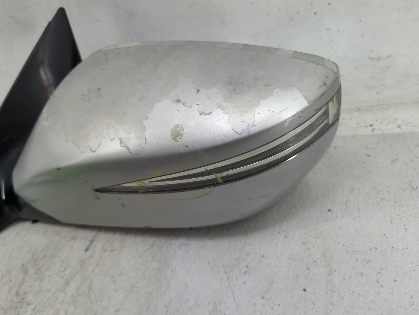 2012-2013 Hyundai Azera Driver Side View Mirror - Left Door Mirror OEM Used - Oemusedautoparts1.com