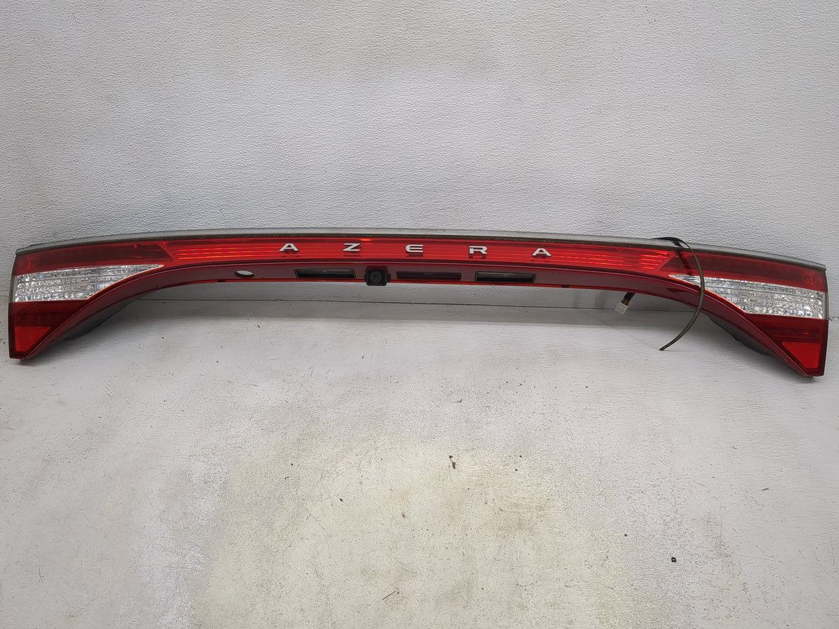 2012-2015 Hyundai Azera Rear Center Lid Brake Light Tail Light Red - Oemusedautoparts1.com