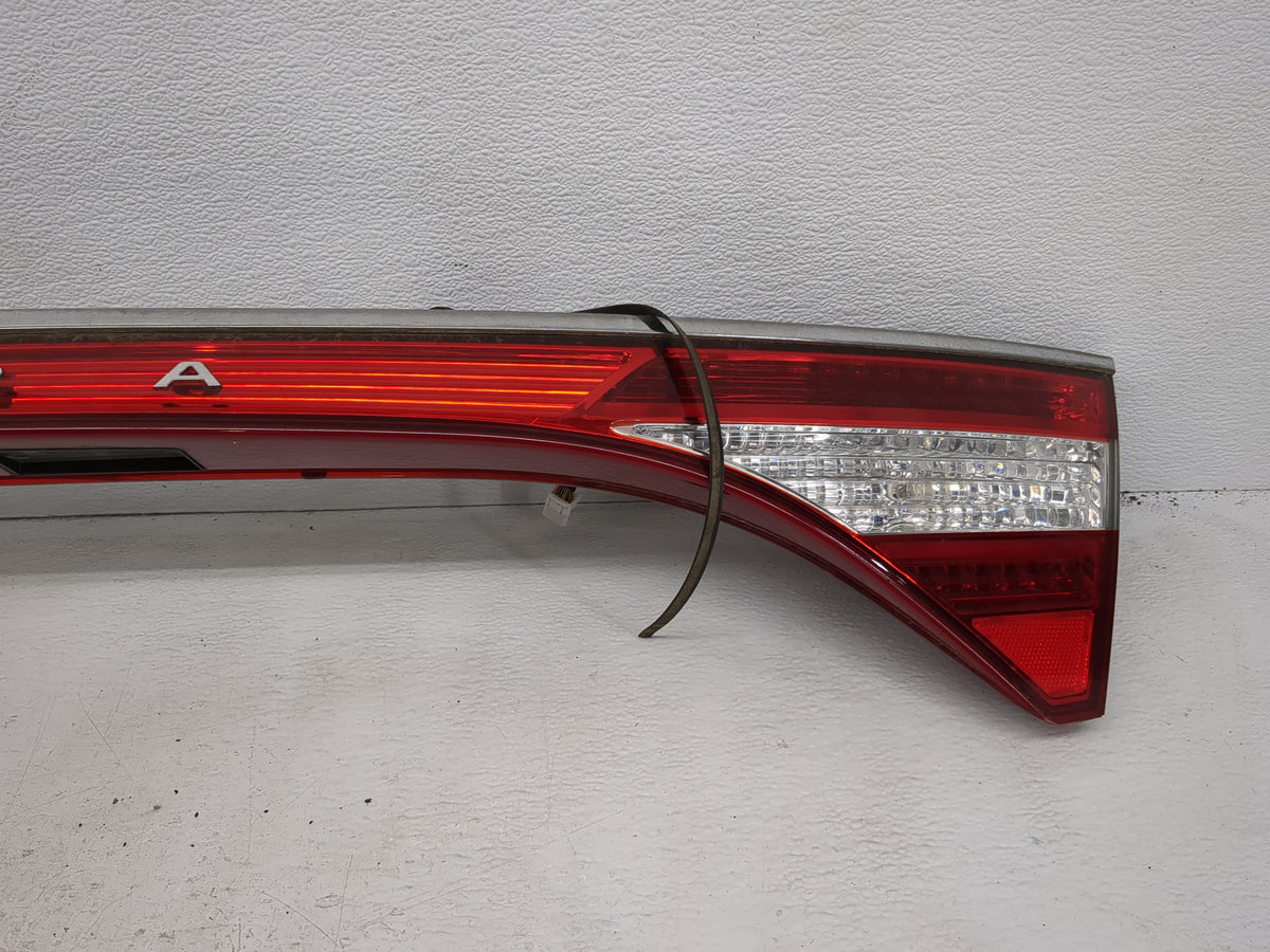 2012-2015 Hyundai Azera Rear Center Lid Brake Light Tail Light Red - Oemusedautoparts1.com