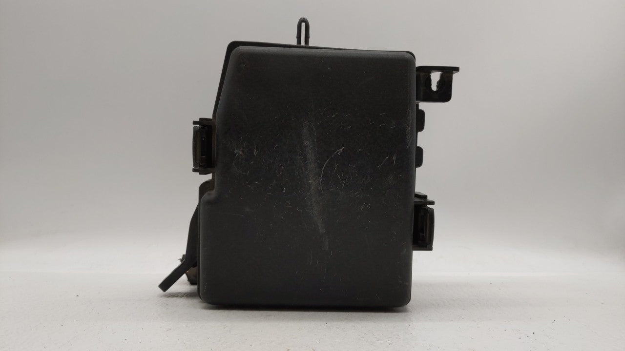 2012-2013 Hyundai Azera Fusebox Fuse Box Panel Relay Module P/N:912063V040 Fits Fits 2012 2013 OEM Used Auto Parts - Oemused