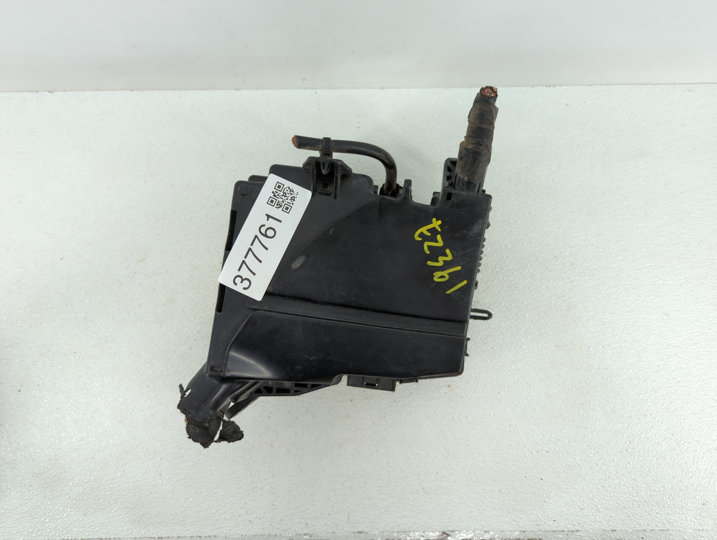 2012-2013 Hyundai Azera Fusebox Fuse Box Panel Relay Module P/N:912063V040 Fits Fits 2012 2013 OEM Used Auto Parts - Oemused