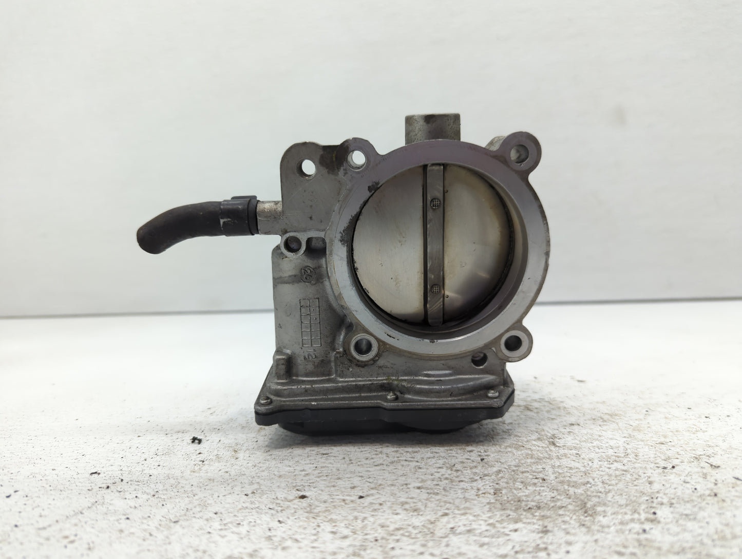 2012-2017 Hyundai Azera Throttle Body P/N:35100-3CAA0 Fits Fits 2012 2013 2014 2015 2016 2017 2018 OEM Used Auto Parts - Oem