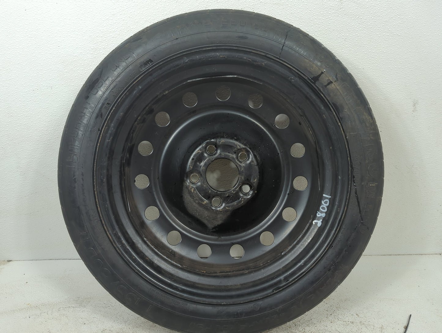 2012-2017 Hyundai Azera Spare Donut Tire Wheel Rim Oem 5037218 - Oemusedautoparts1.com