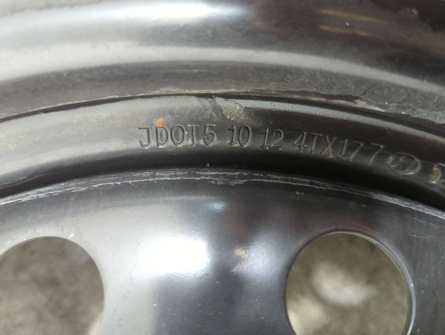 2012-2017 Hyundai Azera Spare Donut Tire Wheel Rim Oem 5037218 - Oemusedautoparts1.com