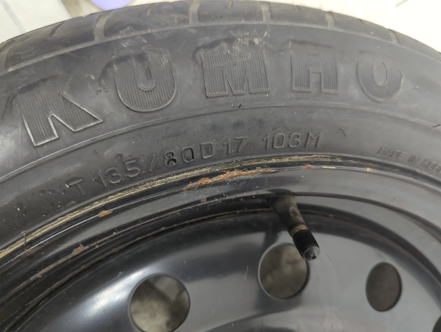 2012-2017 Hyundai Azera Spare Donut Tire Wheel Rim Oem 5037218 - Oemusedautoparts1.com
