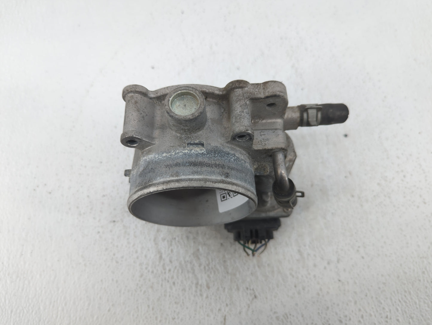 2012-2017 Hyundai Azera Throttle Body P/N:35100-3CAA0 Fits Fits 2012 2013 2014 2015 2016 2017 2018 OEM Used Auto Parts - Oem