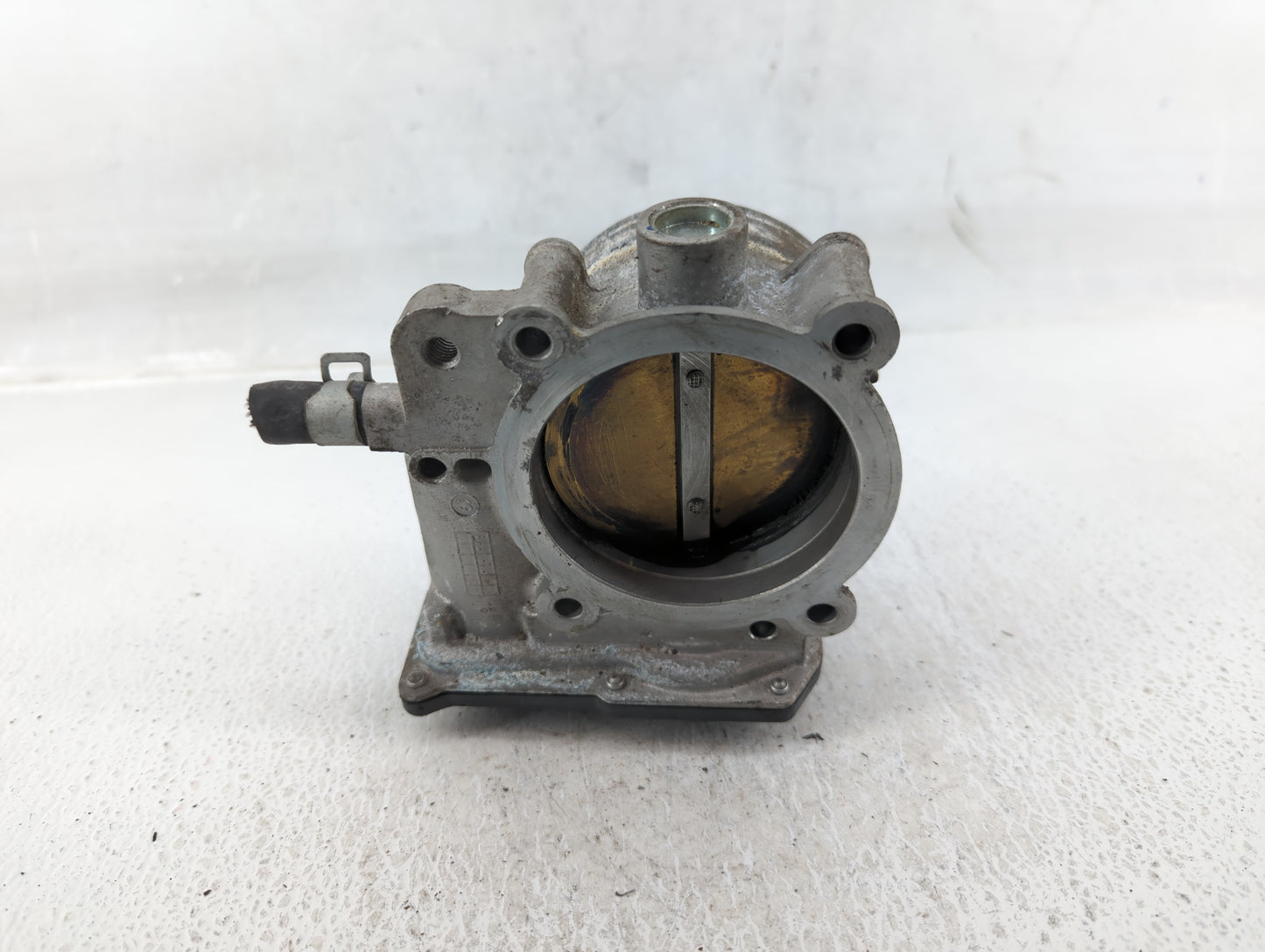 2012-2017 Hyundai Azera Throttle Body P/N:35100-3CAA0 Fits Fits 2012 2013 2014 2015 2016 2017 2018 OEM Used Auto Parts - Oem