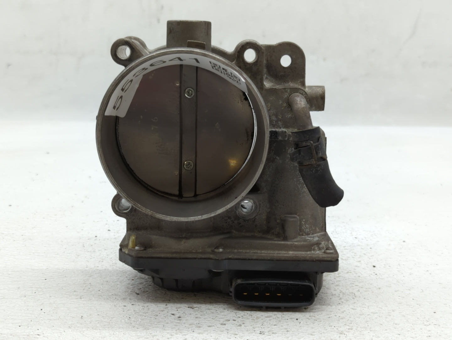 2012-2017 Hyundai Azera Throttle Body P/N:35100-3CAA0 Fits Fits 2012 2013 2014 2015 2016 2017 2018 OEM Used Auto Parts - Oem