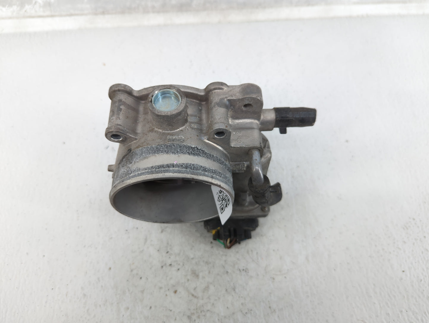2012-2017 Hyundai Azera Throttle Body P/N:35100-3CAA0 Fits Fits 2012 2013 2014 2015 2016 2017 2018 OEM Used Auto Parts - Oem
