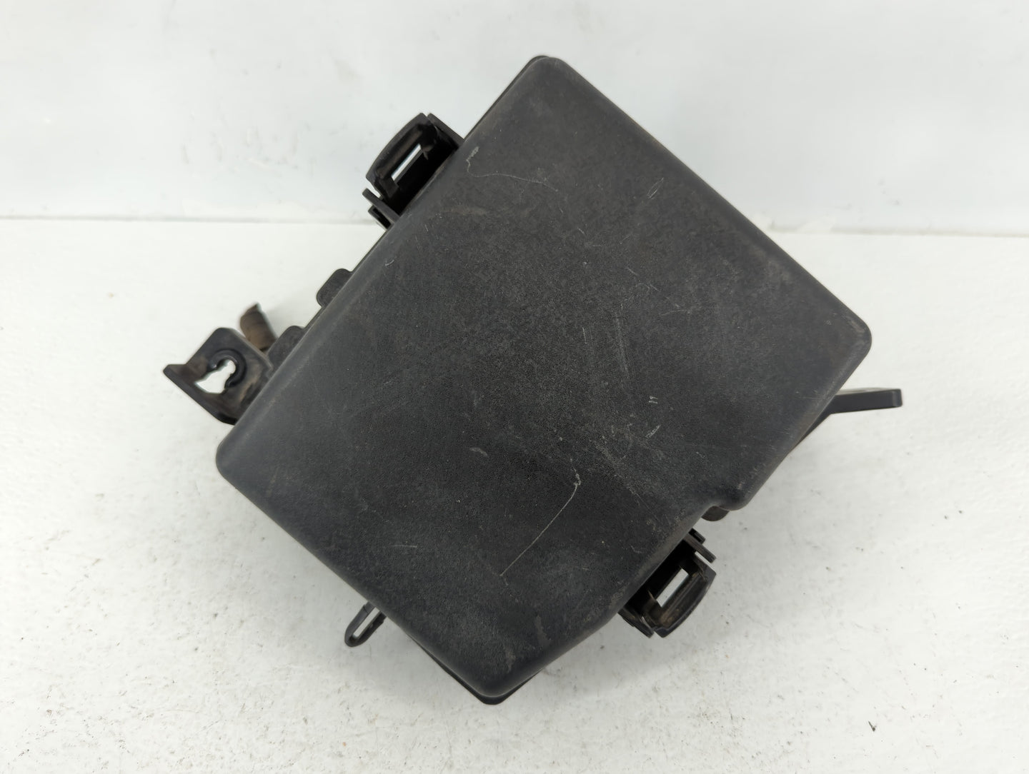 2012-2013 Hyundai Azera Fusebox Fuse Box Panel Relay Module P/N:1201010379 1112260651, 912063V040 Fits Fits 2012 2013 OEM Us