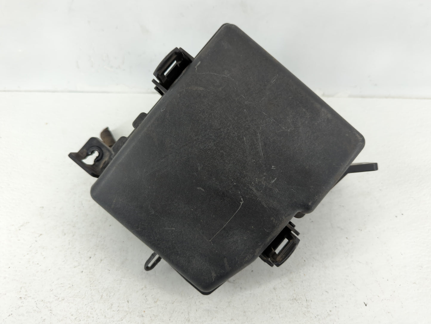 2012-2013 Hyundai Azera Fusebox Fuse Box Panel Relay Module P/N:1201010379 1112260651, 912063V040 Fits Fits 2012 2013 OEM Us