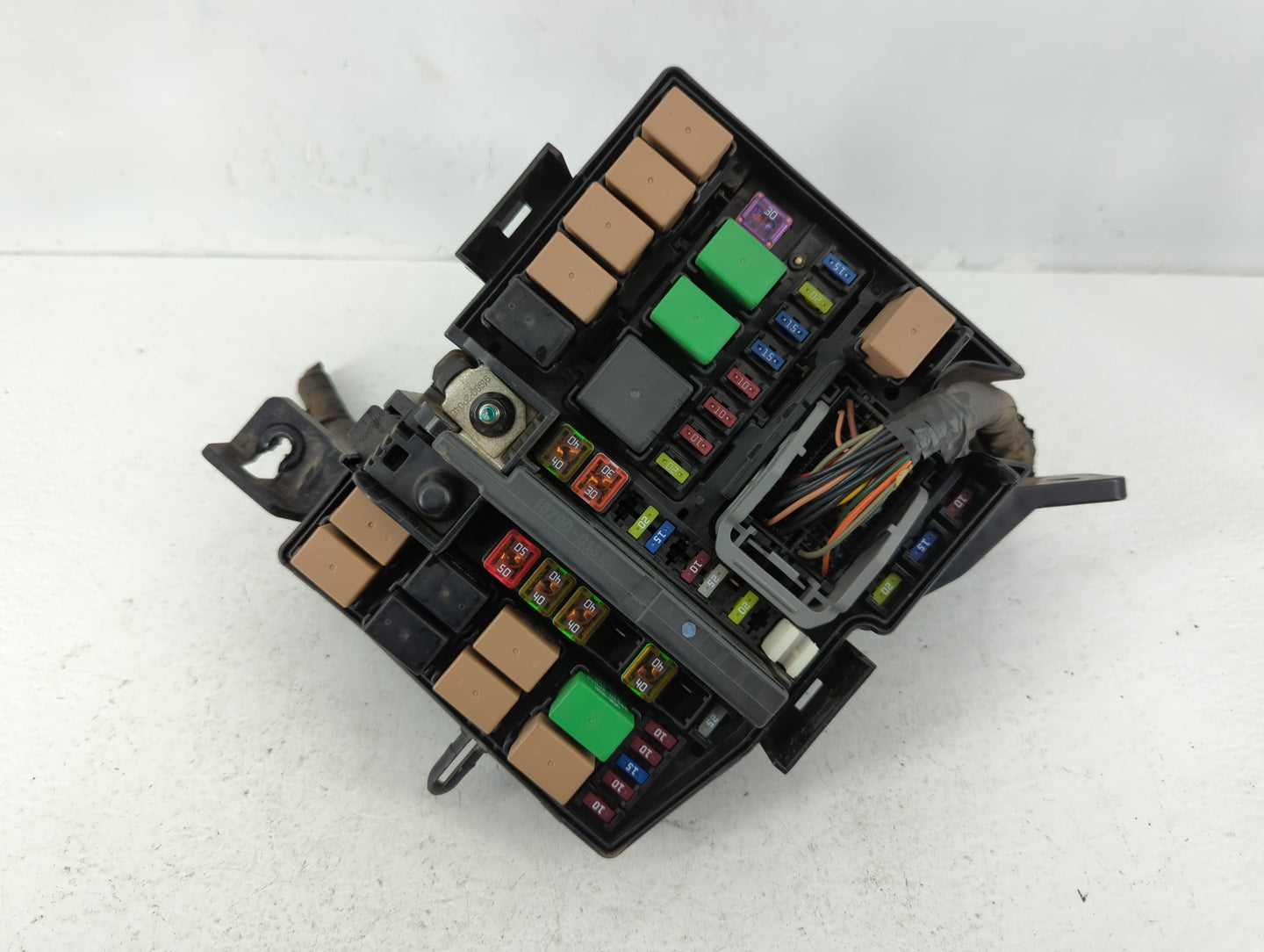 2012-2013 Hyundai Azera Fusebox Fuse Box Panel Relay Module P/N:1201010379 1112260651, 912063V040 Fits Fits 2012 2013 OEM Us