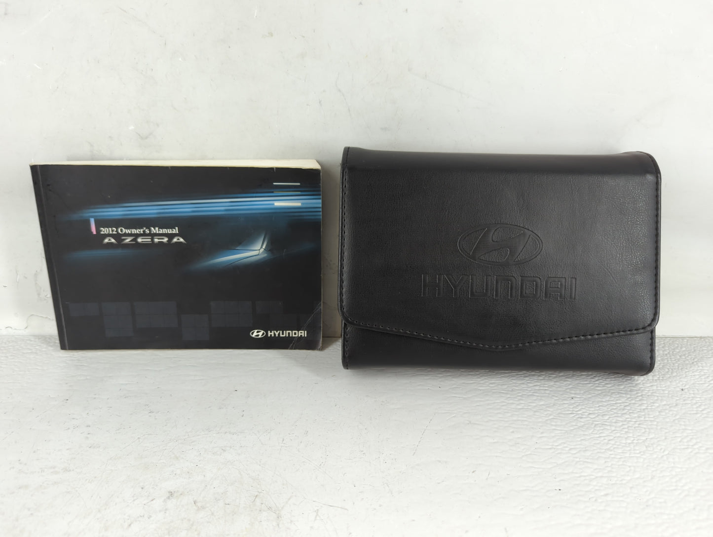 2012 Hyundai Azera Owners Manual Book Guide P/N:A3V0-EU1DA OEM Used Auto Parts - Oemusedautoparts1.com
