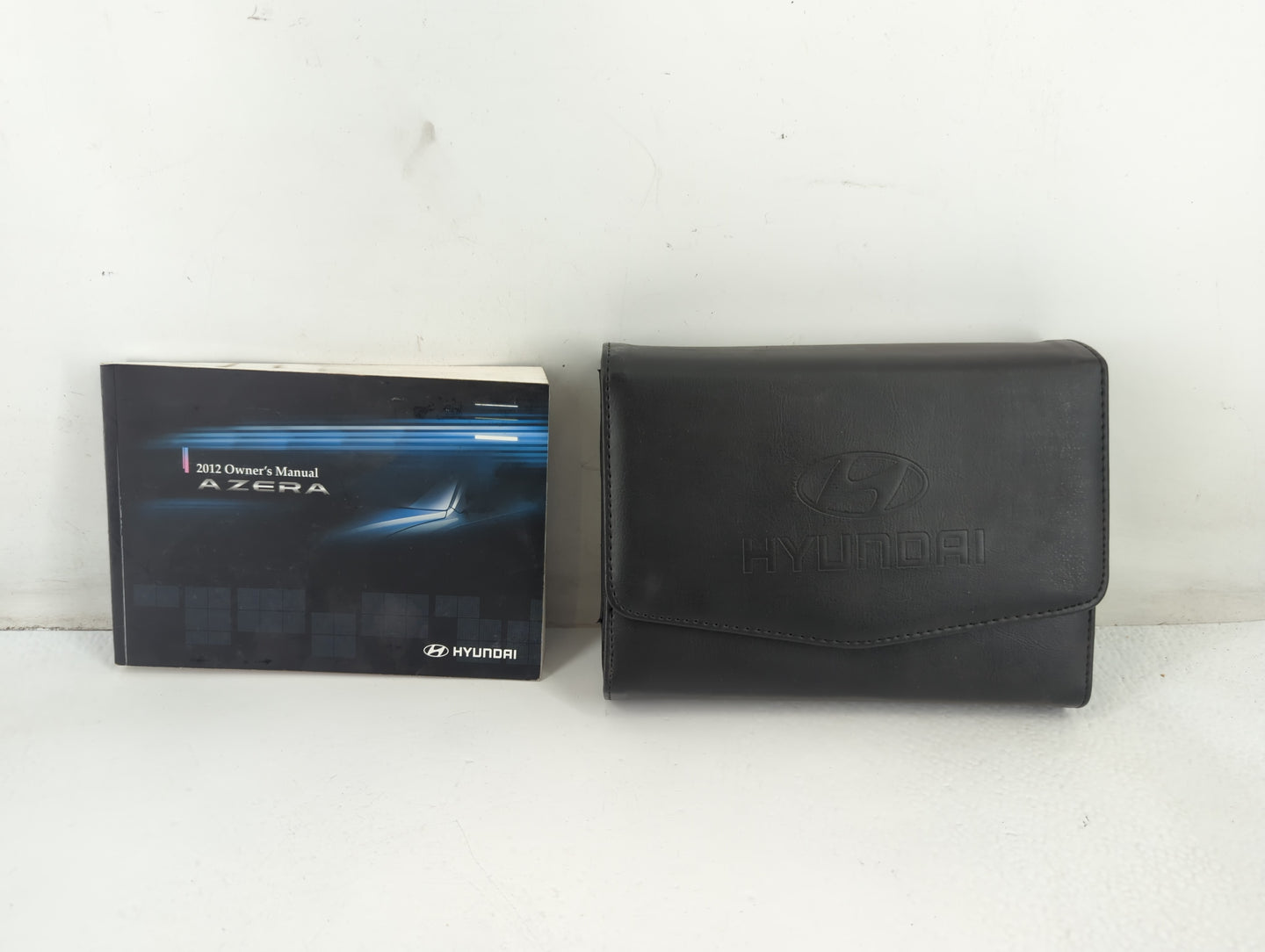2012 Hyundai Azera Owners Manual Book Guide P/N:A3VO-EU22D OEM Used Auto Parts - Oemusedautoparts1.com