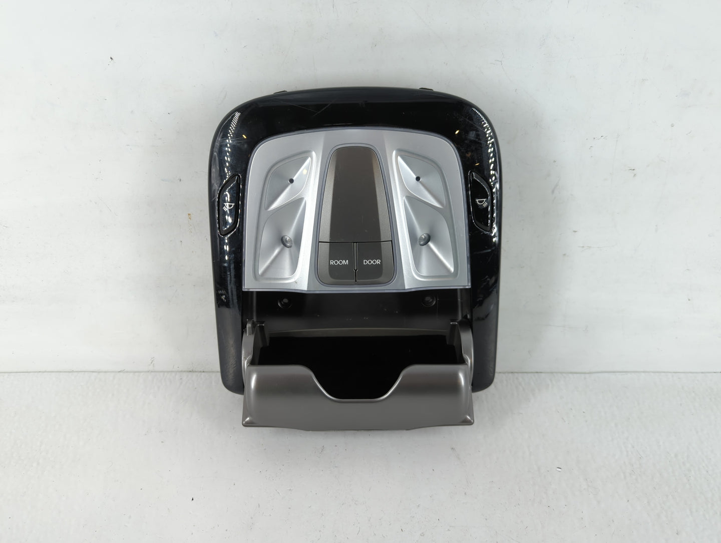 2012-2014 Hyundai Azera Overhead Roof Console 743392 - Oemusedautoparts1.com