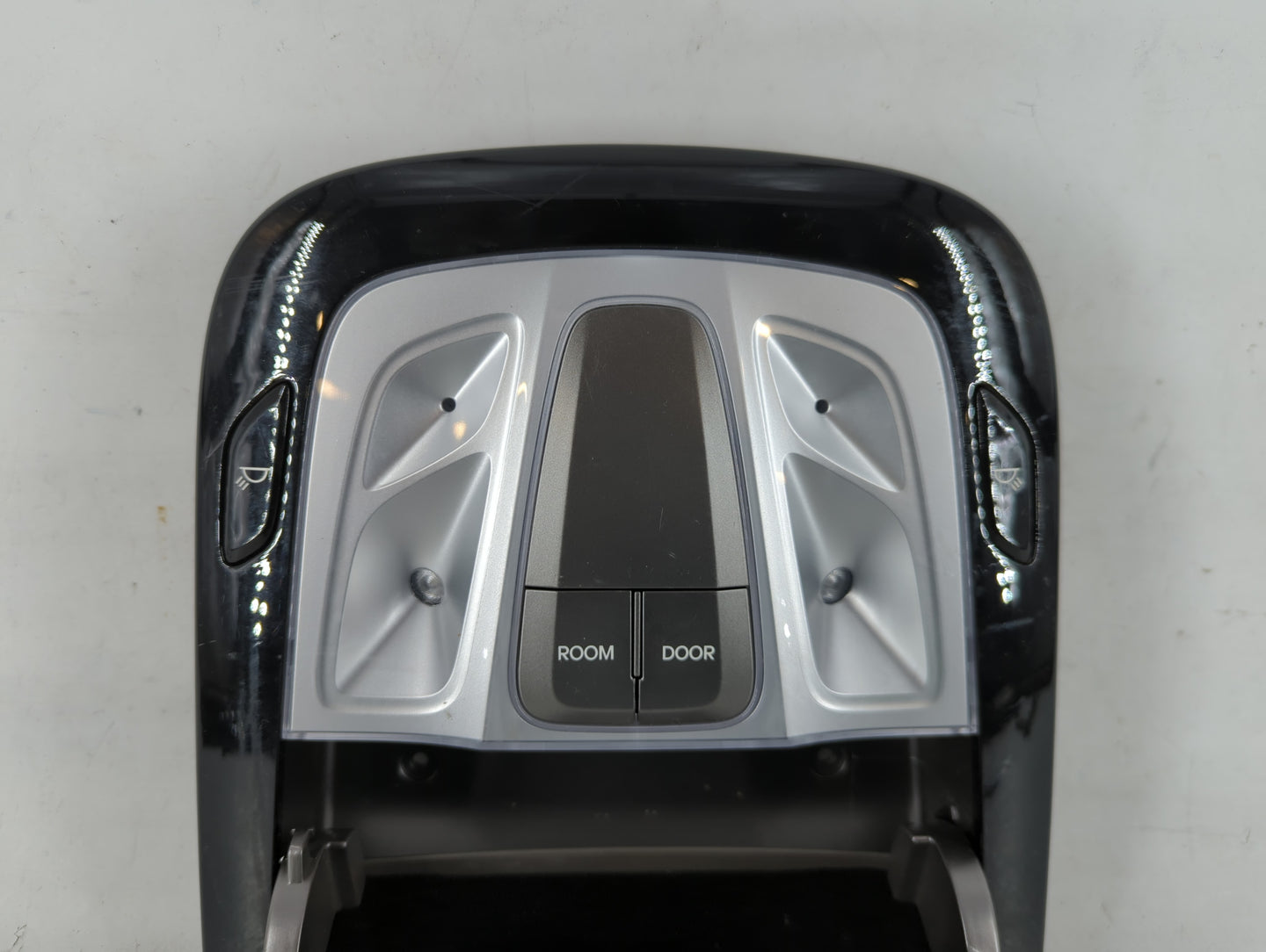 2012-2014 Hyundai Azera Overhead Roof Console 743392 - Oemusedautoparts1.com