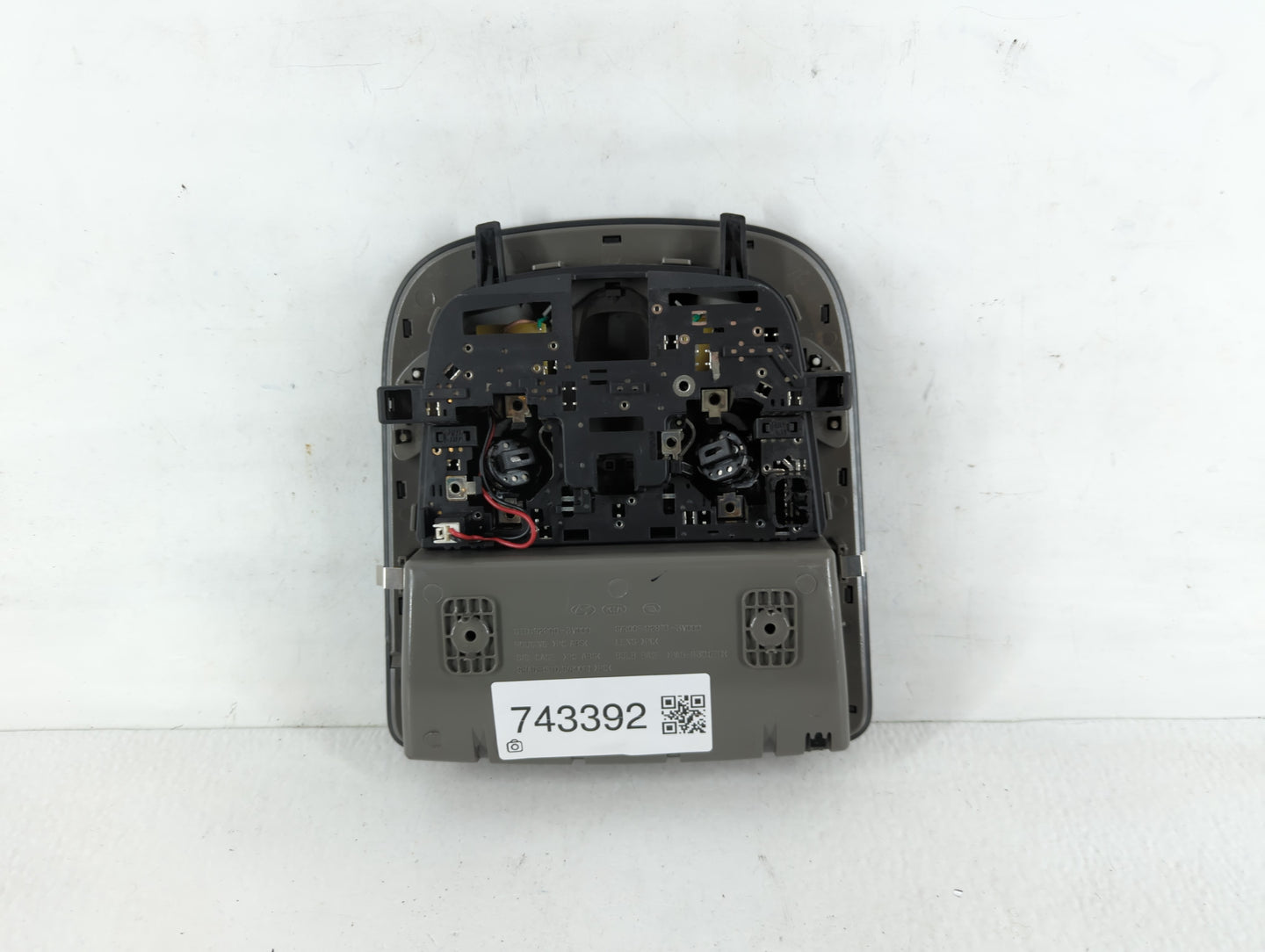2012-2014 Hyundai Azera Overhead Roof Console 743392 - Oemusedautoparts1.com